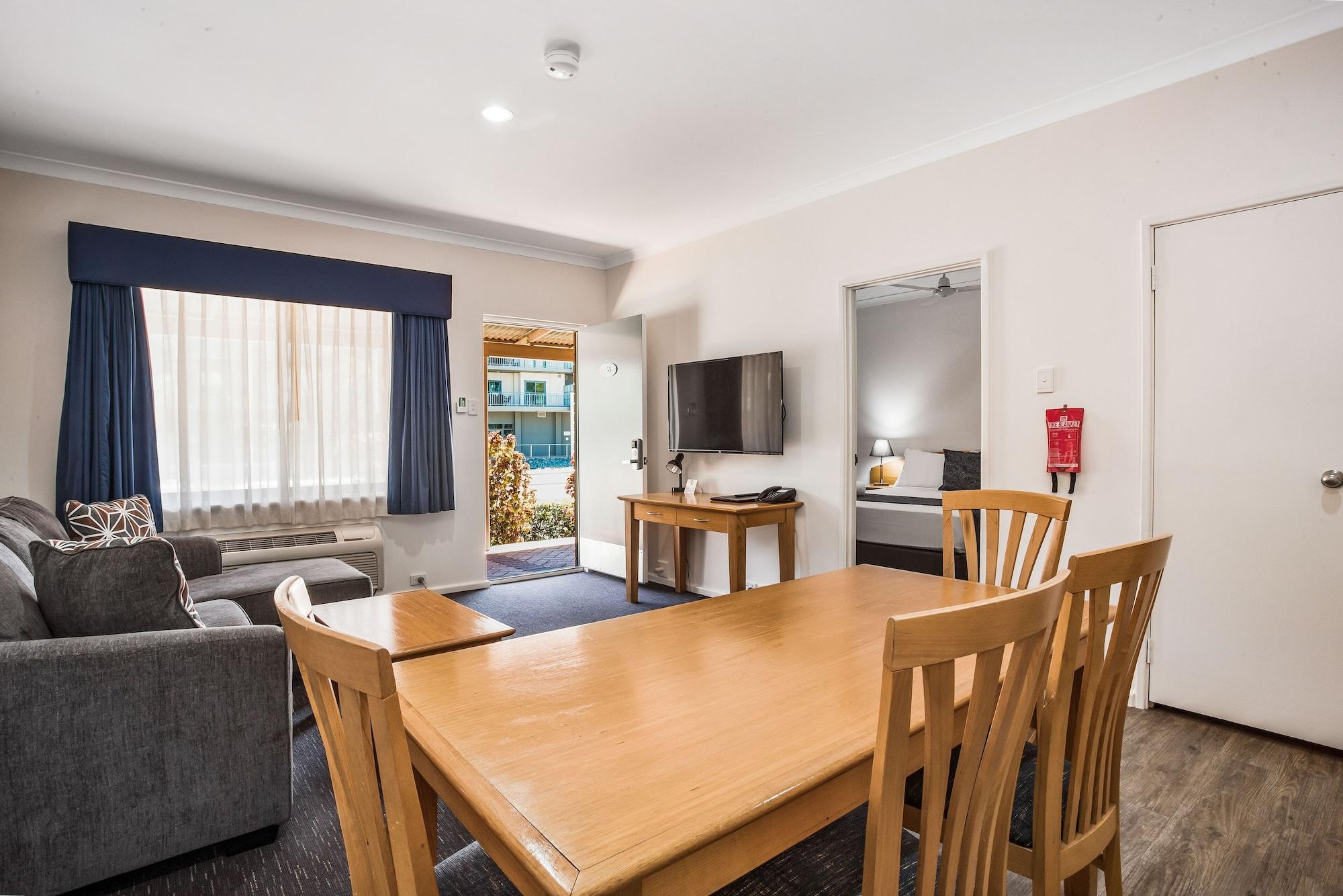 Karratha Central Apartments Экстерьер фото