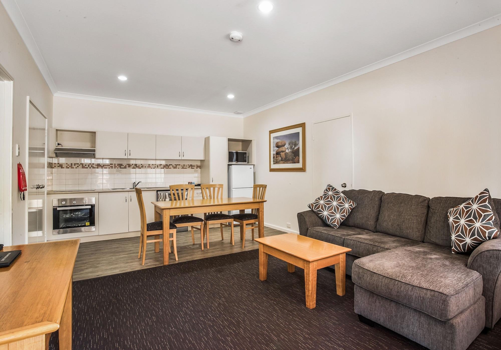 Karratha Central Apartments Экстерьер фото