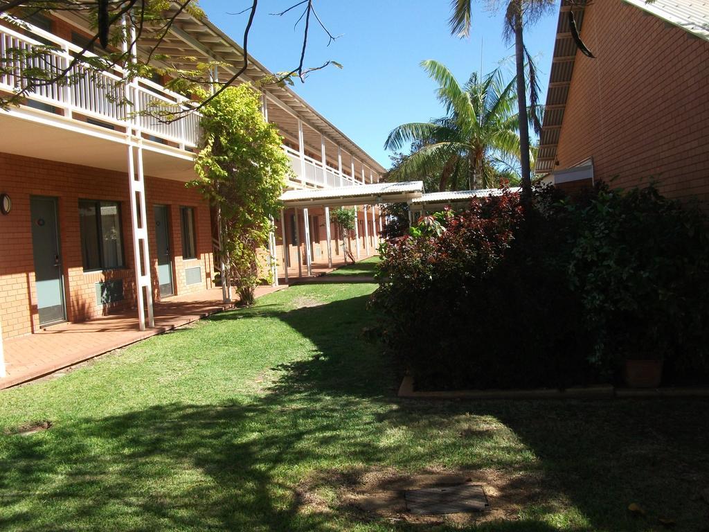 Karratha Central Apartments Экстерьер фото