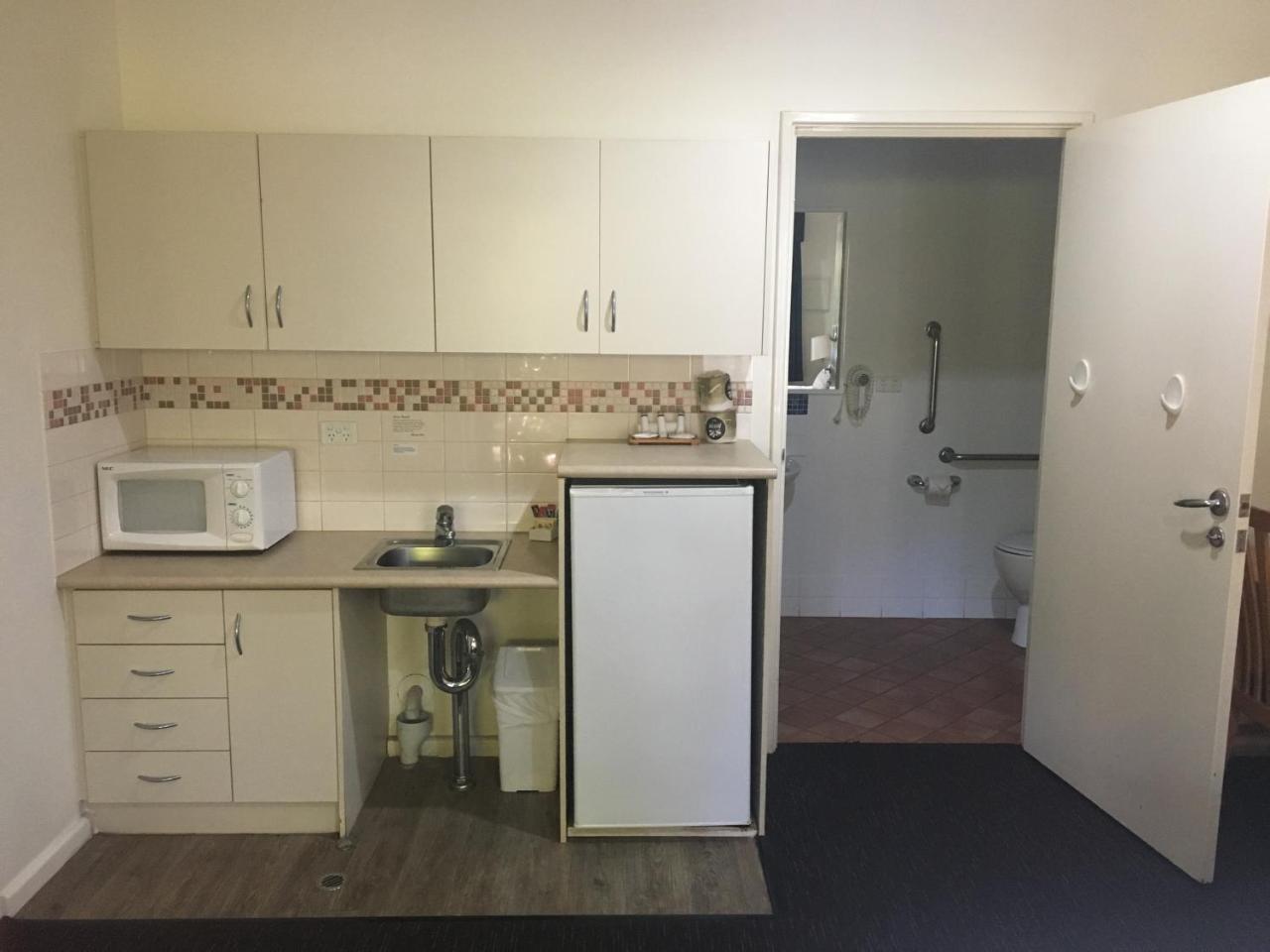 Karratha Central Apartments Экстерьер фото