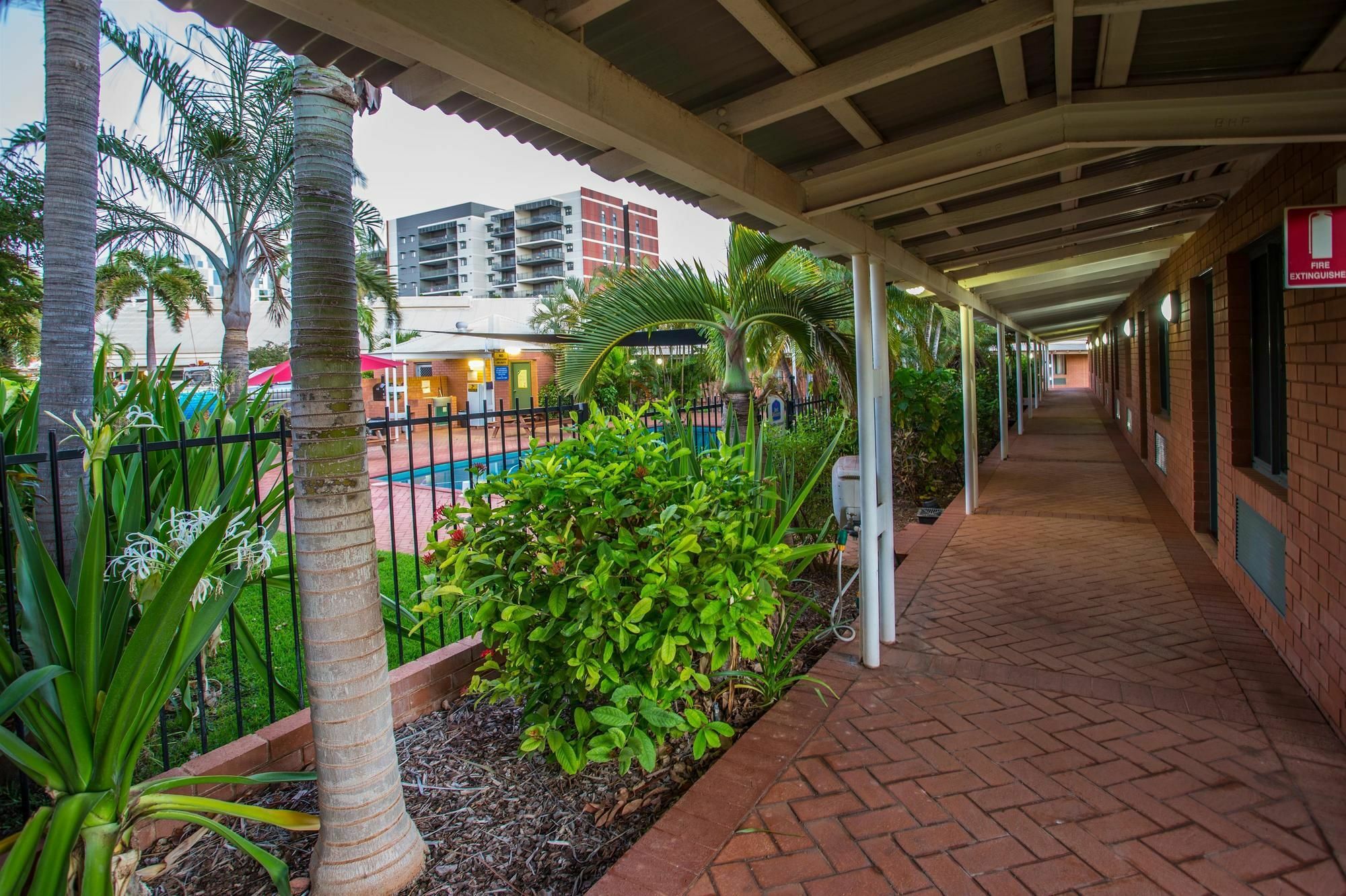 Karratha Central Apartments Экстерьер фото