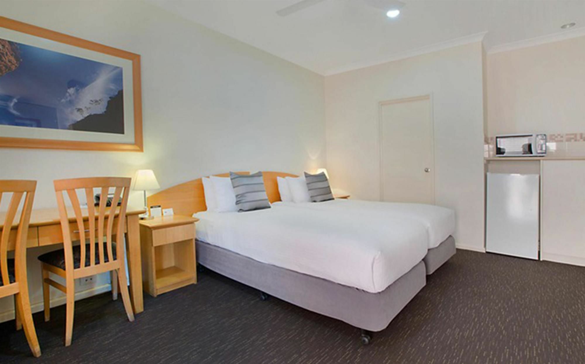 Karratha Central Apartments Экстерьер фото
