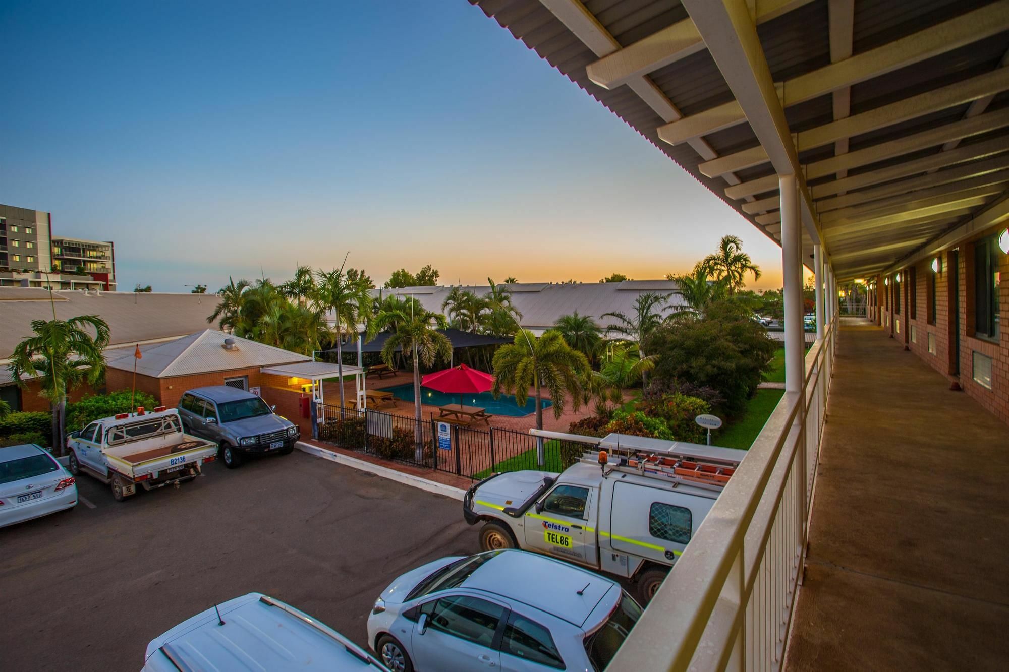 Karratha Central Apartments Экстерьер фото