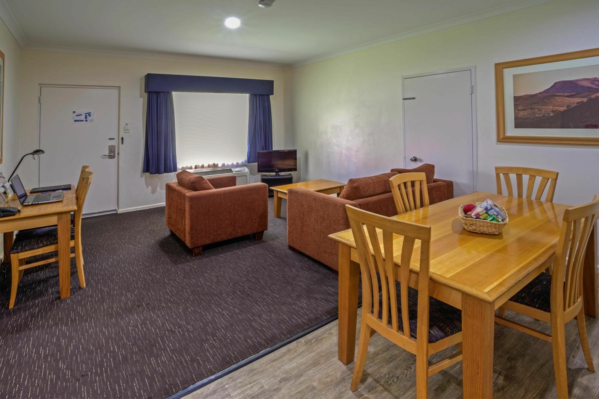 Karratha Central Apartments Экстерьер фото